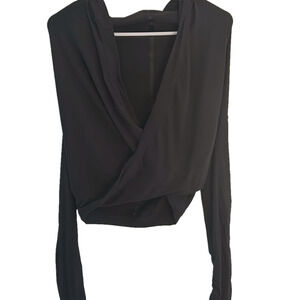 🌿Ivivva by Lululemon girls black top, size 8🌿